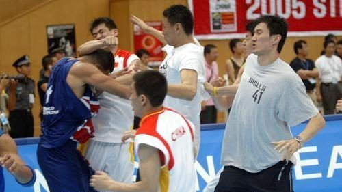 杜锋和李楠篮球水平谁更强,李楠打架完整版解说