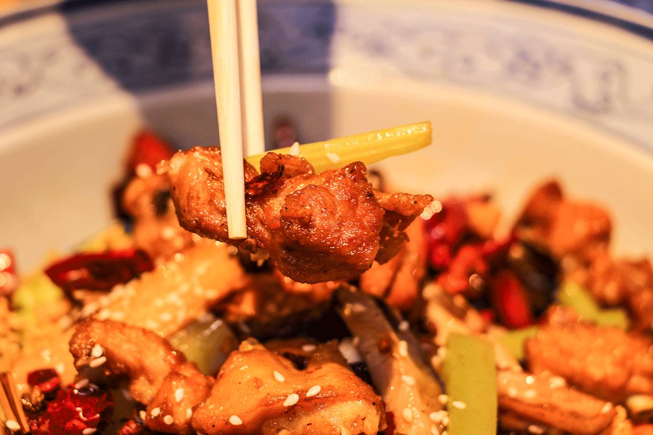 深圳一家有意思的烤鱼店,深圳第一家脆皮烤鱼