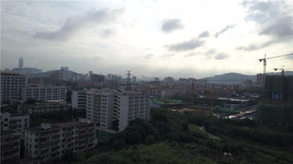 大疆无人机精灵4无人机深度评测,大疆精灵4飞行评测