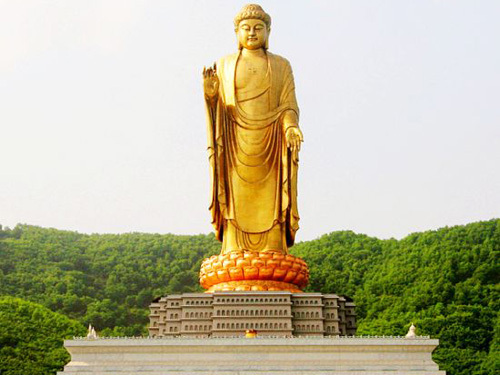 最庄严的佛像竖屏图片,中国最出名的十大佛像