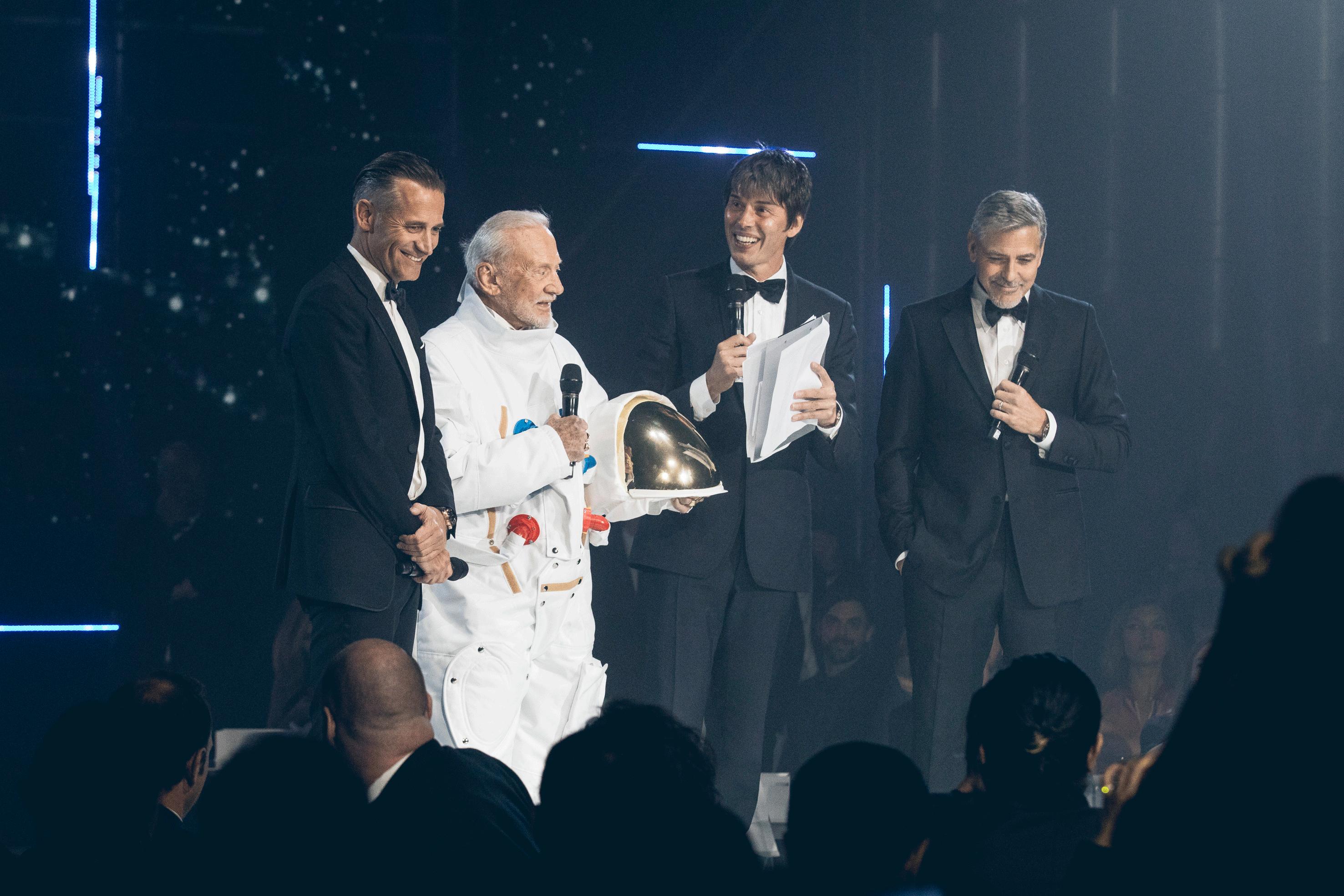 超霸普雷斯利,超强风暴席卷英国