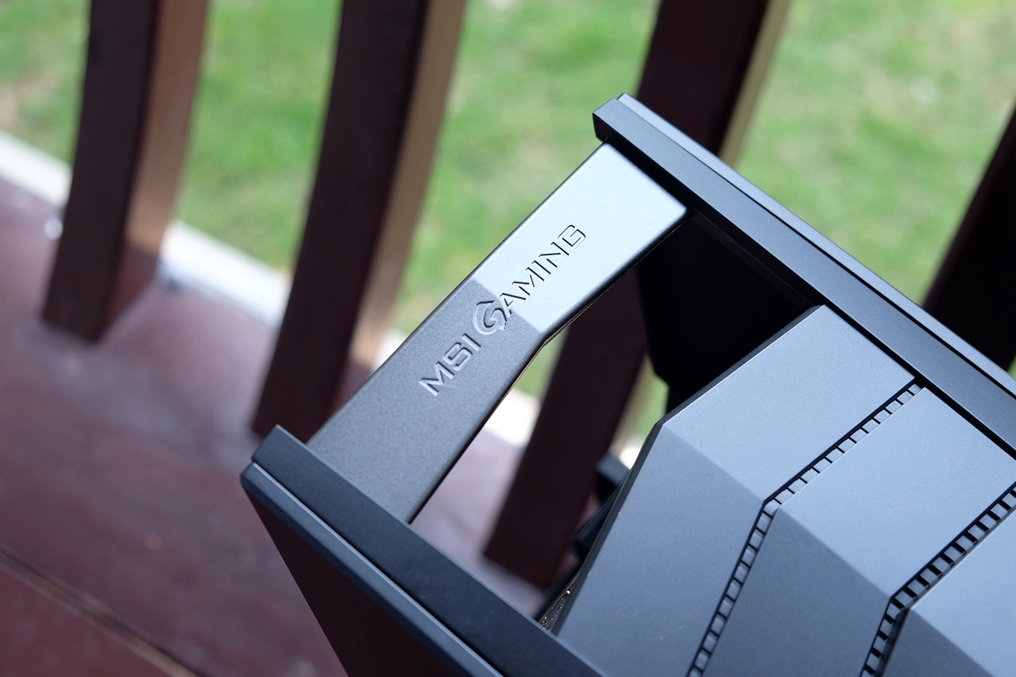 是谁？重新定义电竞主机，全面实测：宙斯盾3/Aegis3