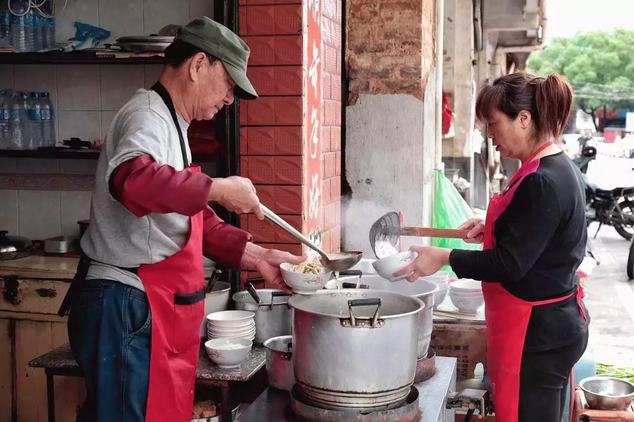来龙岩必吃的清汤粉,龙岩最好吃的牛肉粉