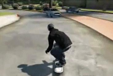 约会的时候女朋友老是玩手机,约会的时候女朋友太紧张怎么办