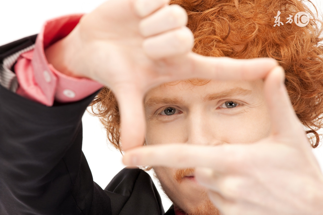 动作僵硬的模特怎么拍,模特摆姿僵硬怎么拍摄