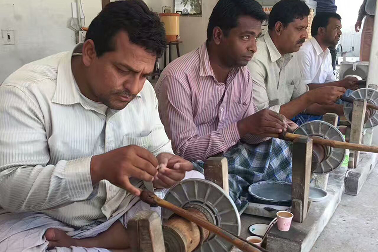 珠宝人还是美食家看看时下流行的那些好玩儿好吃的珠宝游学吧