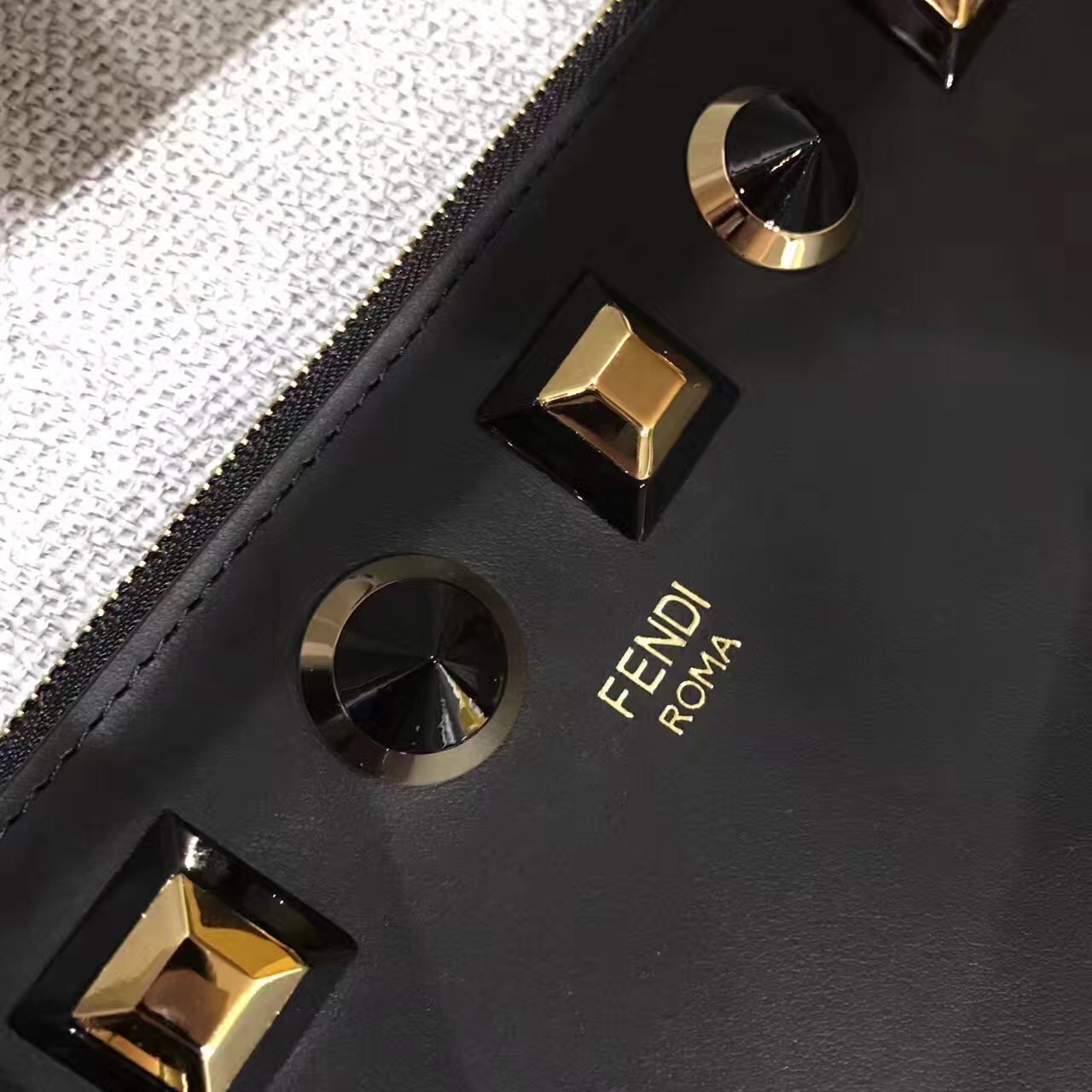 fendi包包最新款,fendi包的经典款