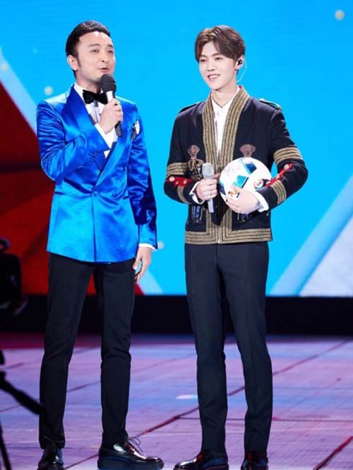 鹿晗舞台勋章,鹿晗综艺节目唱勋章