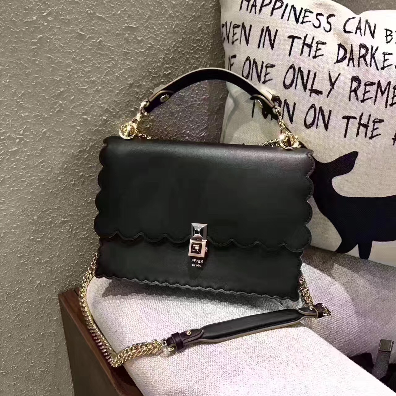 fendi包包最新款,fendi包的经典款