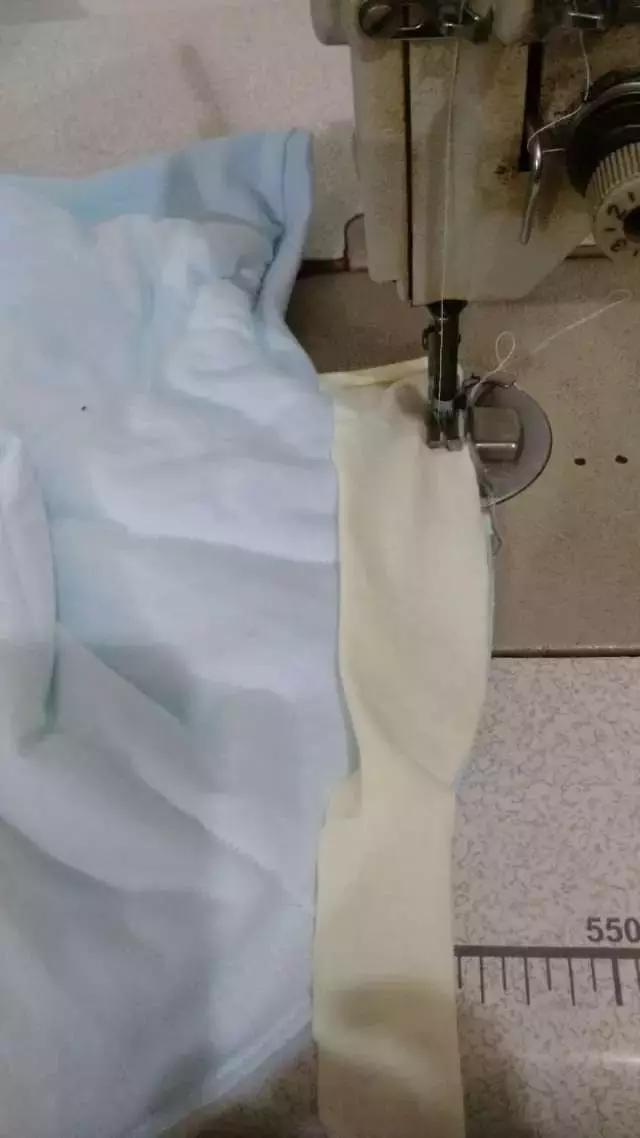 自己动手给宝宝做防踢睡袋,宝宝什么时候可以用分腿睡袋