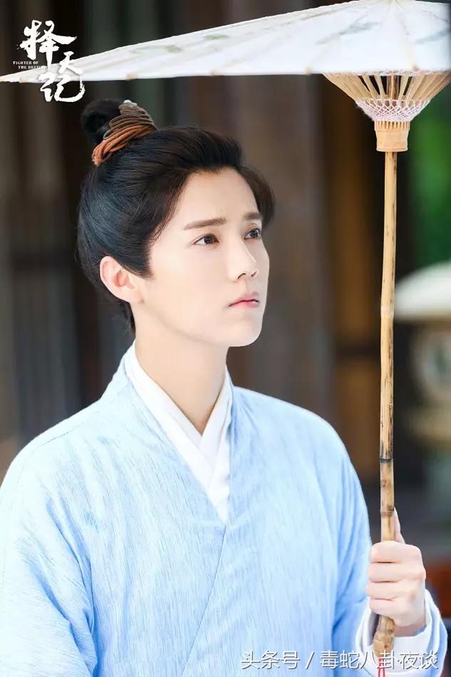 鹿晗仍然单身，给德智体美劳样样MAX的鹿晗征婚，你们要吗？