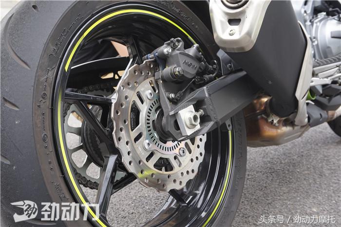 川崎z9002017款感受,川崎z900se和z900re区别