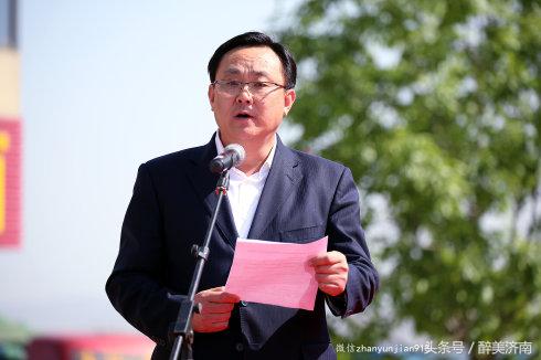 实拍：被俄罗斯美女帅哥酷爱的中国房车是什么样子