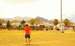 足球高空球如何摆脱贴身防守,足球实战为什么停不了高空球