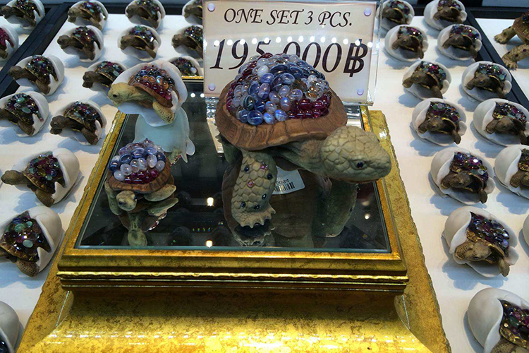 珠宝人还是美食家看看时下流行的那些好玩儿好吃的珠宝游学吧