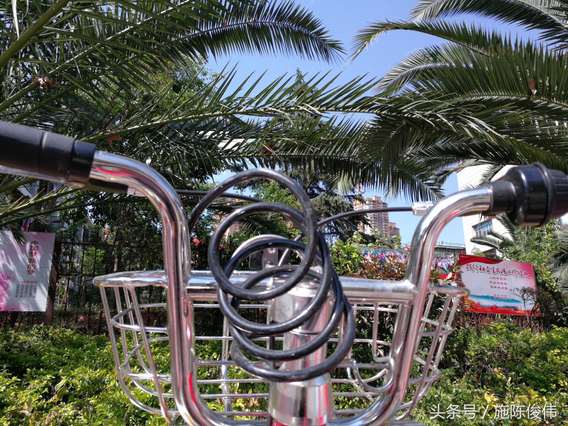 昆明出租车刷公交卡,小红车来到亚运村