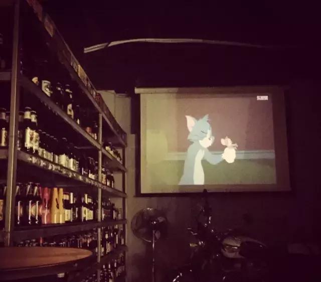 天津可以看球赛撸串的地方,在天津津南喝酒看球