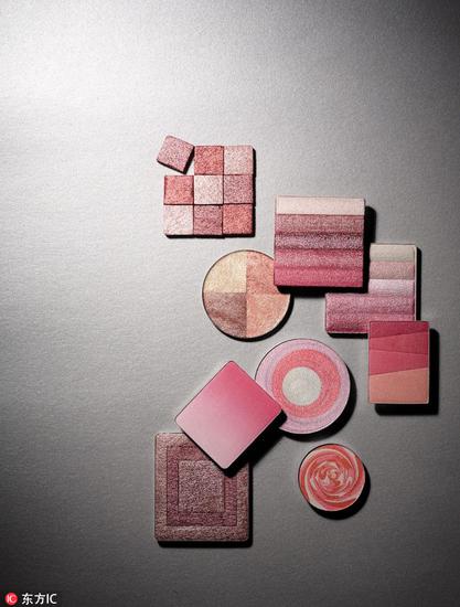 多名大学生惨遭毁容劣质化妆品致皮炎如何应对