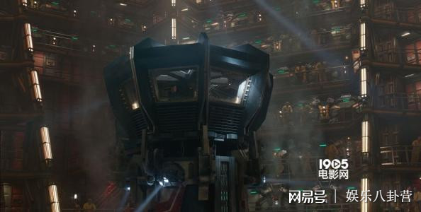 银河护卫队小树人被关在鸟笼,银河护卫队2片段