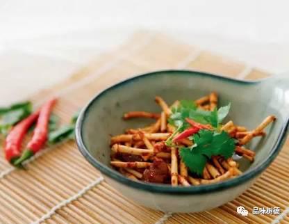 凉拌折耳根叶子方法,清脆爽口折耳根