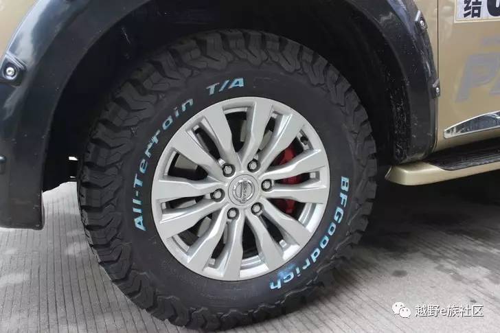 尼桑途乐Y61外观改装案例,途乐y62改装液晶仪表