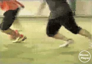 教学足球十大过人动作,怎样带球过人足球技巧教学