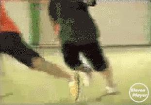 教学足球十大过人动作,怎样带球过人足球技巧教学