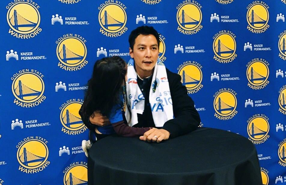 潘晓婷加入周杰伦吴彦祖明星勇士球迷阵营！最无敌勇蜜竟是他！