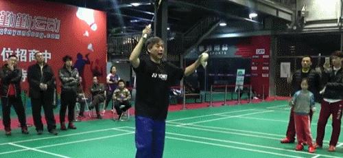 羽毛球挥拍十大技巧,羽毛球挥拍技巧以及关注事项全文