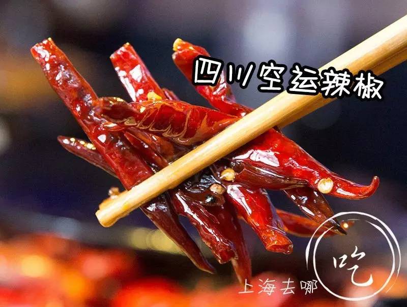 这家店营业到清晨2点，卖的都可以选Size，还给手活儿好的打折……