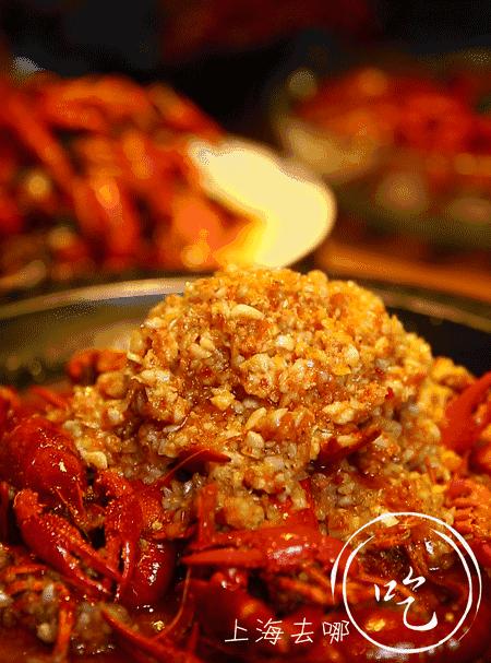 这家店营业到清晨2点，卖的都可以选Size，还给手活儿好的打折……