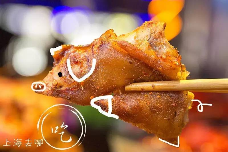 这家店营业到清晨2点，卖的都可以选Size，还给手活儿好的打折……