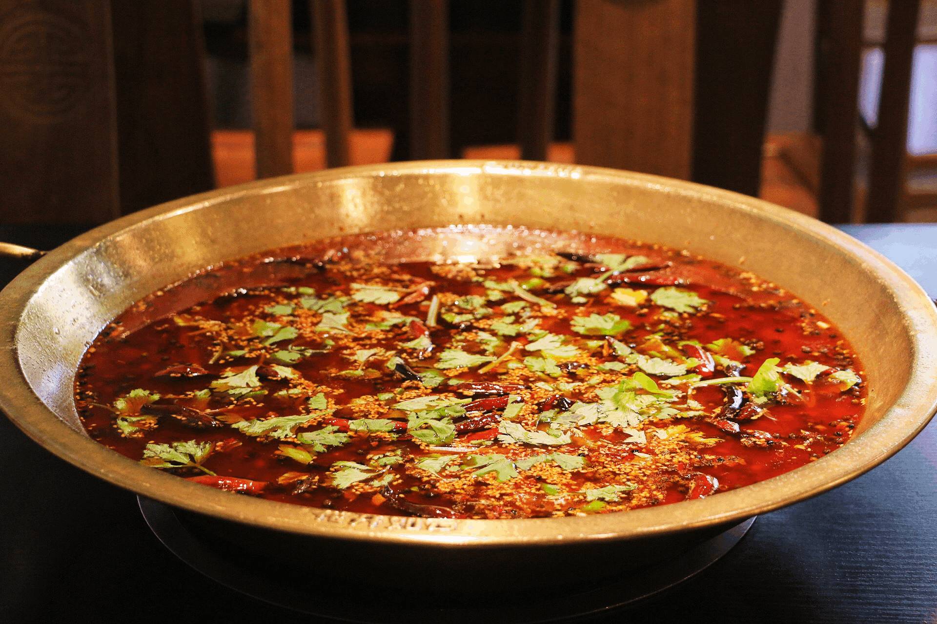 一不谨慎美成自拍圣地！说这是吃火锅的谁信？