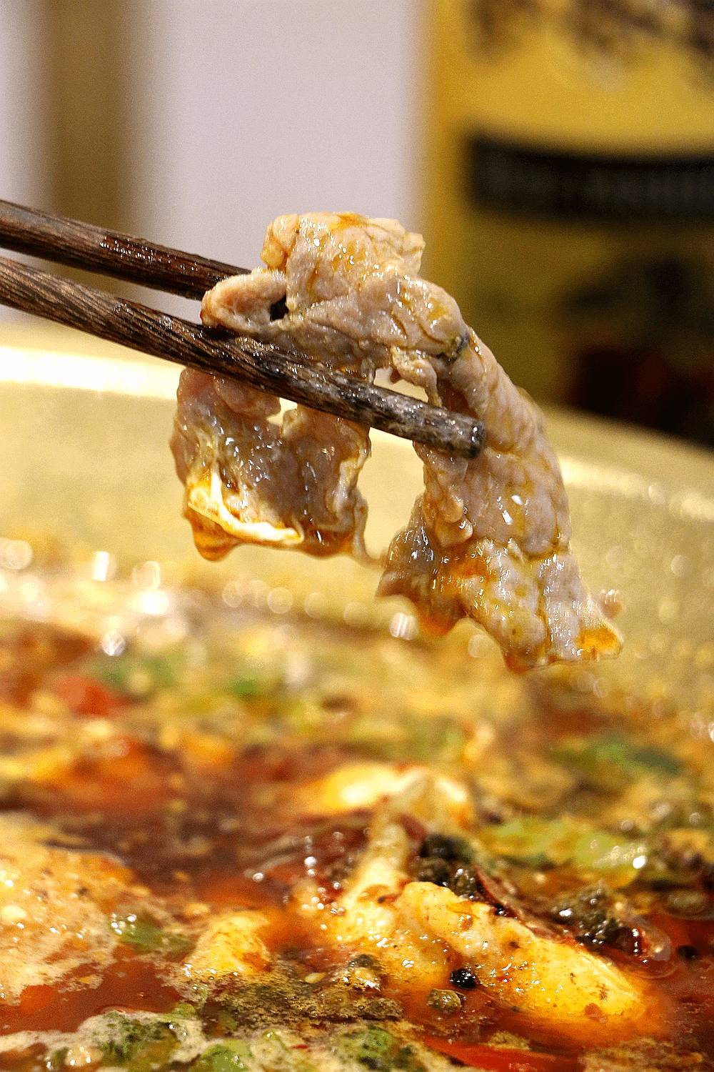 一不谨慎美成自拍圣地！说这是吃火锅的谁信？