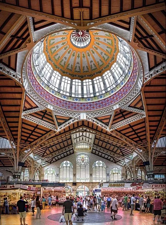 瓦伦西亚购物必买清单,瓦伦西亚周日去哪购物