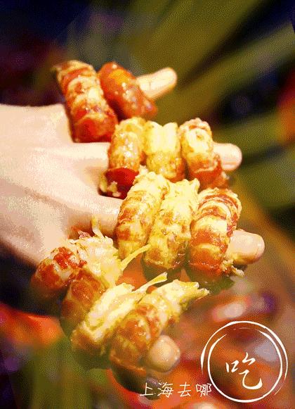 这家店营业到清晨2点，卖的都可以选Size，还给手活儿好的打折……