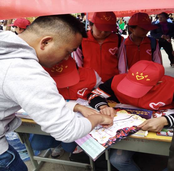 施秉到岑巩汽车站时刻表,黔东南施秉旅游团