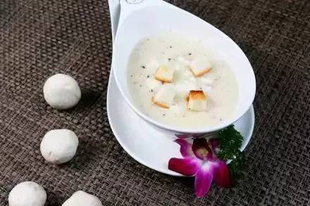 成都丽思卡尔顿西餐厅,成都旋转西餐厅