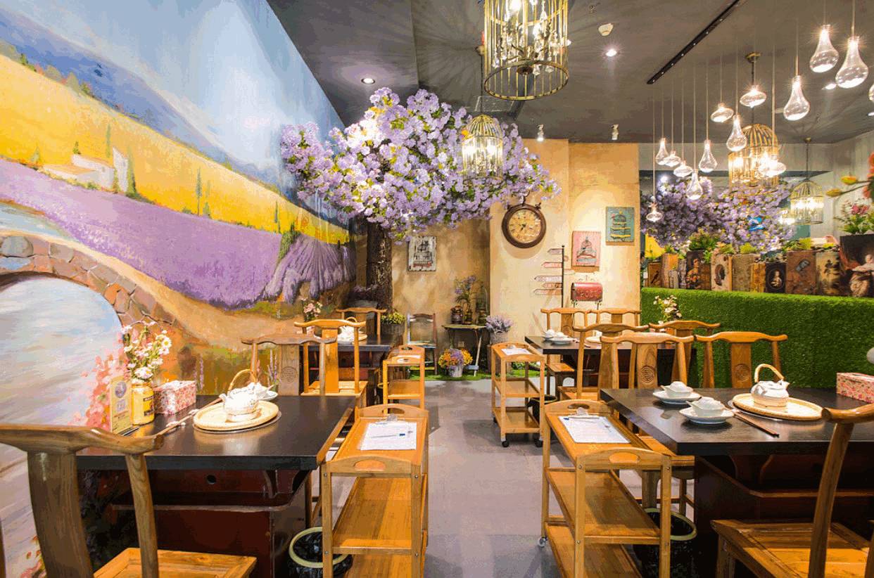 一不谨慎美成自拍圣地！说这是吃火锅的谁信？