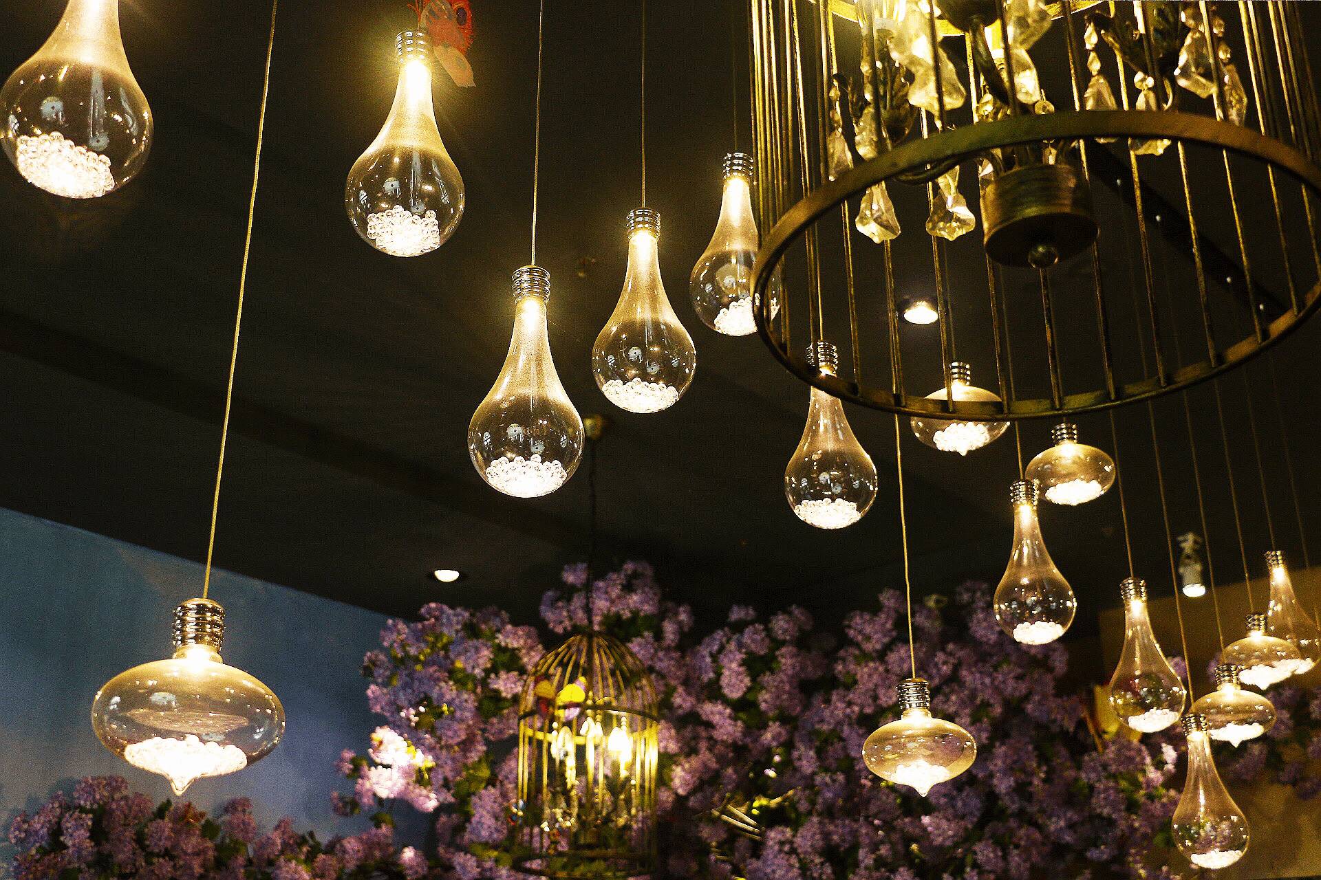 一不谨慎美成自拍圣地！说这是吃火锅的谁信？