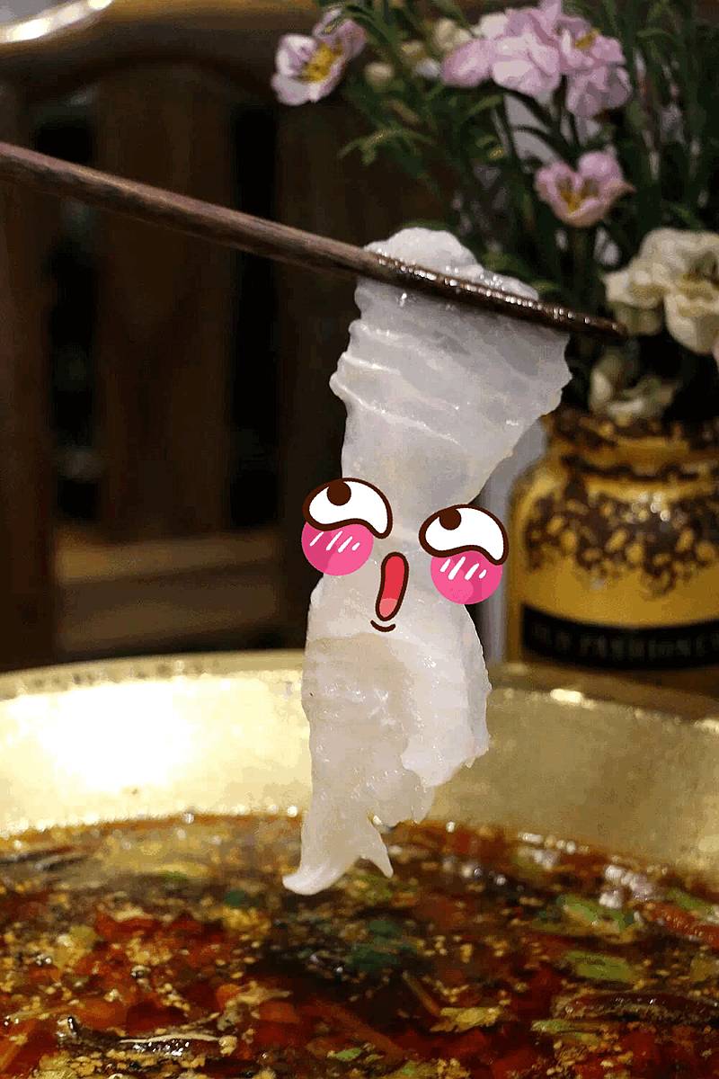 一不谨慎美成自拍圣地！说这是吃火锅的谁信？