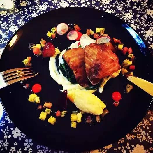 成都丽思卡尔顿西餐厅,成都旋转西餐厅