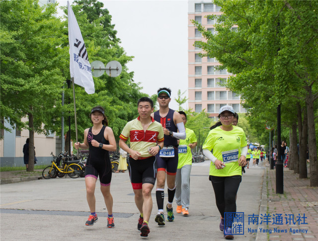 五月你好奋斗,五月你好合唱