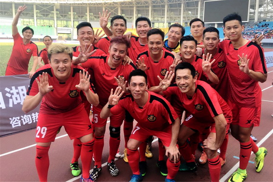 谭咏麟领衔香港明星足球队,谭咏麟香港足球队