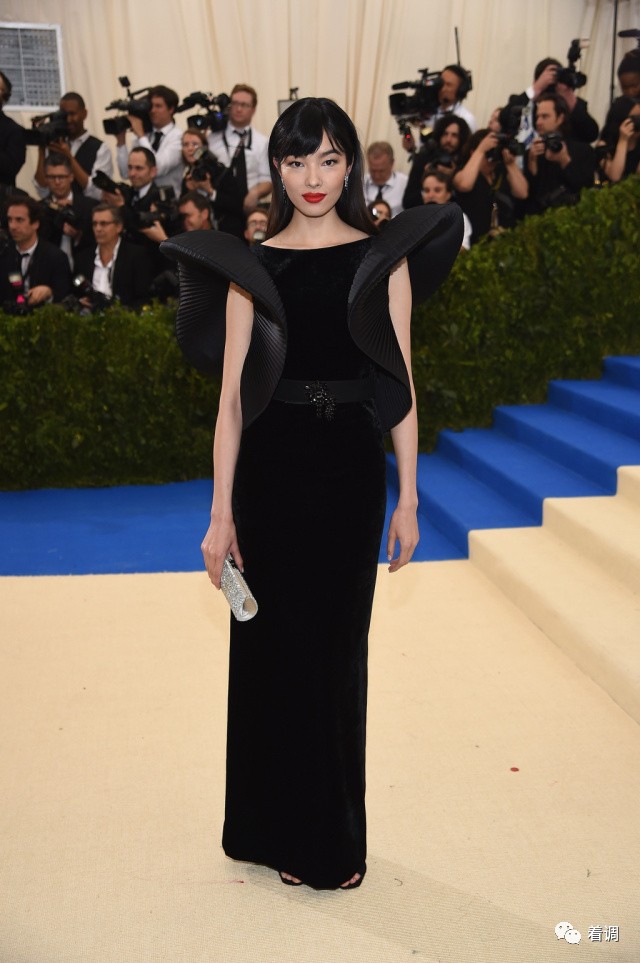 韩寒画韩红什么意思,韩寒韩红画画