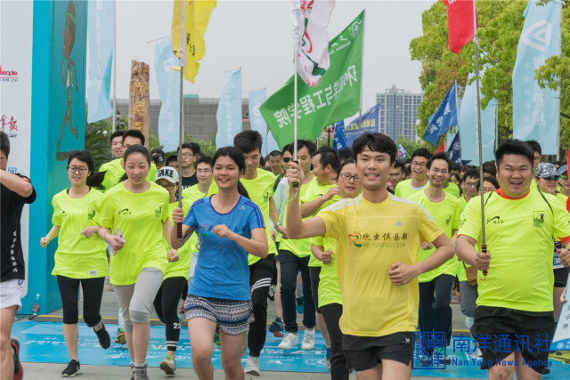 五月你好奋斗,五月你好合唱