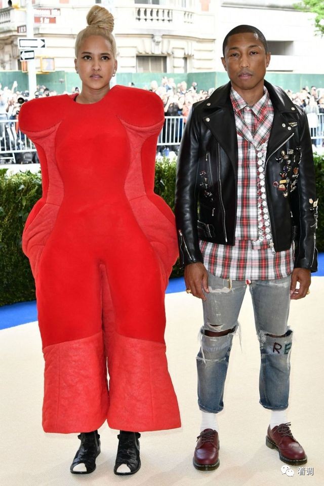 韩寒画韩红什么意思,韩寒韩红画画