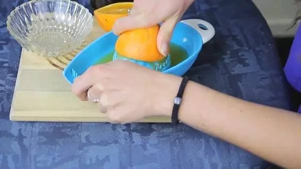 指甲从根部断裂去除断甲,指甲断裂在家自己怎么修补