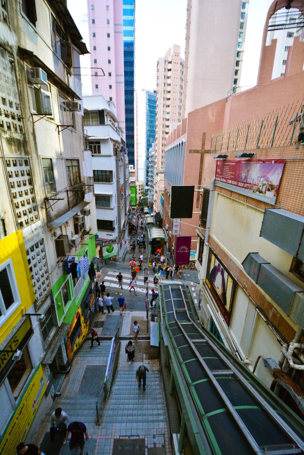 再一次香港｜带着老妈去看花花世界，佐敦觅食，中环闲逛，维港夜游，探索迪士尼的童话天地！