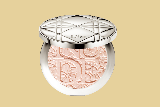 景甜唐嫣的落肩外套助你慵懒过冬 (景甜清冷富贵花妆容)